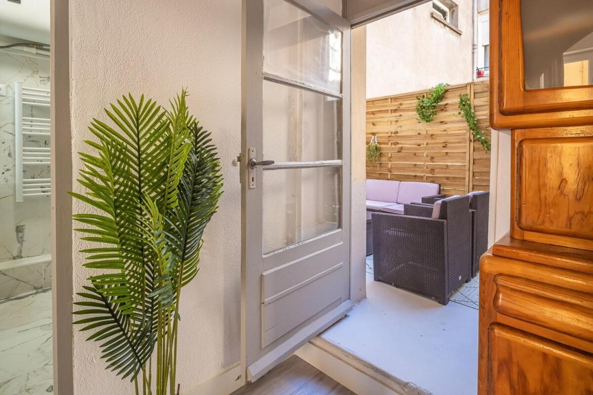 Le Convivial ~ Climatisation ~ Terrasse ~ Halles 纳博讷 外观 照片